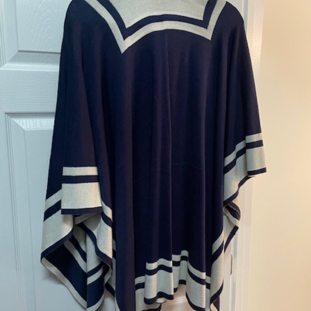 Ralph Lauren Women's Reversible Wrap - Picture 2 of 2